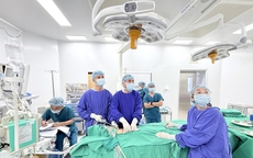 Vinmec Hạ Long cứu bé trai 2 tuổi khỏi nguy cơ biến chứng do bệnh lý ống phúc tinh mạc