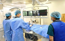 Hút thuốc lá nhiều năm, người đàn ông 45 tuổi suýt tử vong vì tắc cùng lúc 2 mạch vành nuôi tim