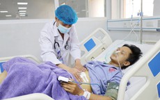 Phối hợp thần tốc giữa công an và bác sĩ cứu người đàn ông thủng tạng nguy kịch