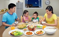 Ngày Gia đình Việt Nam 28/6: Mâm cơm của mẹ nuôi dưỡng sức khỏe cho cả gia đình