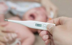 Khi nào cần hạ sốt cho trẻ? cách chăm sóc đúng khi trẻ bị sốt