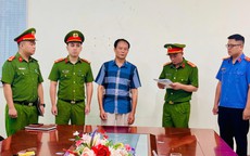Bắt tạm giam 3 nguyên cán bộ thuế Lào Cai liên quan sai phạm thu phí cửa khẩu