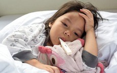 4 lưu ý giúp phòng ngừa sốt virus ở trẻ trong mùa hè