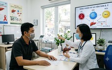 Đồng nhiễm HIV và viêm gan B, C: 'Sát thủ thầm lặng' tàn phá lá gan thế nào?