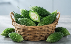 Cách đơn giản giúp giảm vị đắng khi ăn khổ qua