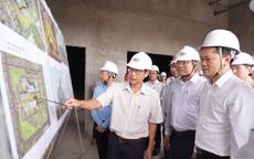 Thứ trưởng Thường trực Vũ Mạnh Hà: Cà Mau cần phát triển hệ thống y tế cân bằng giữa 3 cấp chăm sóc