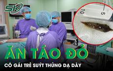 Cô gái trẻ suýt thủng dạ dày sau khi ăn táo đỏ