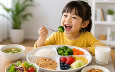 Xây dựng bữa ăn cân đối cho trẻ theo từng độ tuổi: Nền tảng để trẻ phát triển toàn diện và phòng ngừa bệnh tật