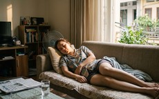 Ngủ trưa có hỗ trợ giảm cân không?