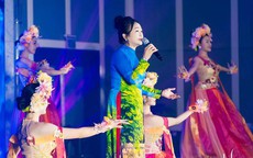 Đại tá, NSND Vi Hoa - 'chim sơn ca của núi rừng Tây Bắc' khoe giọng hát ở tuổi 61