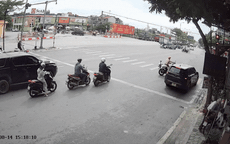 CSGT Hà Nội giúp đưa cháu bé bị ung thư đi cấp cứu kịp thời