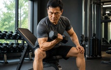 Sau tuổi 50, nam giới mỡ máu cao nên chạy bộ hay tập sức mạnh?