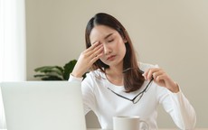 Khô mắt có nguy hiểm không?