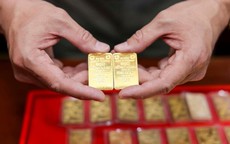 Chốt giá vàng hôm nay ngày 22/8 vẫn tăng rất mạnh
