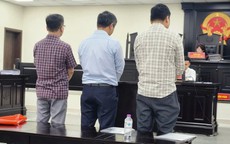 Cựu hiệu trưởng hầu tòa vì 'ăn chặn' tiền A80 của hơn 900 sinh viên
