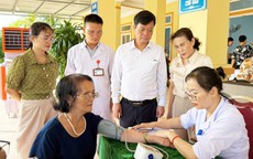 Hàng nghìn người Hà Tĩnh được khám sức khỏe miễn phí