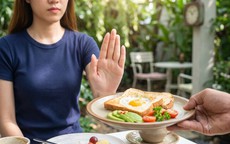 8 thói quen hàng ngày có thể âm thầm làm tăng huyết áp