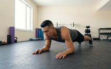 Plank có ảnh hưởng đến khớp? Ai nên thận trọng khi tập?