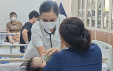 Vì sao RSV triệu chứng như cúm, nhưng trẻ sơ sinh dễ suy hô hấp, nguy kịch?