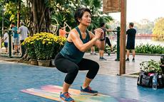 Bài tập nào giúp cải thiện tình trạng loãng xương ở người sau 50 tuổi?