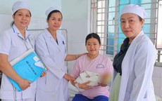 Nhau bong non ở sản phụ 19 tuổi, suýt phải cắt tử cung