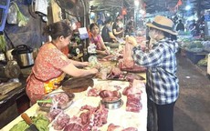 Mưa kéo dài, giá thực phẩm Hà Nội biến động cục bộ