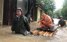 Vì sao Vinh (Nghệ An) ngập sâu sau trận mưa kỷ lục hơn 40 năm?