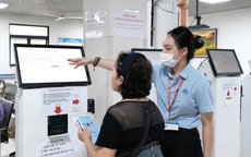 Chuyển đổi số trong bệnh viện: Thêm thuận tiện cho người cao tuổi