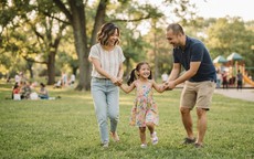 Giảm nguy cơ cận thị: Trẻ cần ở ngoài trời bao lâu mỗi ngày?