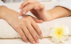 Dày sừng nang lông: Nhận biết và chăm sóc đúng cách