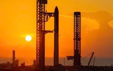 Tên lửa Starship đứng trước chuyến bay có thể định hình lại ngành vũ trụ