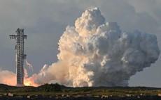 Tên lửa Starship của SpaceX lần đầu đạt quỹ đạo dù động cơ gặp sự cố