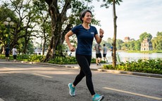 Sau tuổi 50, tập HIIT có giúp giảm mỡ bụng tốt hơn đi bộ?