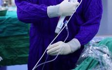 Uống nước thế nào để phòng sỏi thận? 