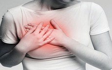 Áp xe tuyến vú ở trẻ vị thành niên, cha mẹ tuyệt đối không làm việc này