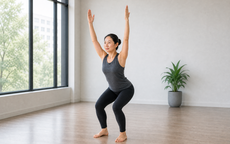 5 tư thế yoga giúp cải thiện sức mạnh đôi chân ở tuổi trung niên