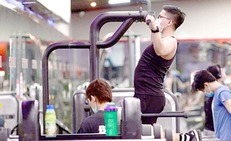 Bổ sung thuốc tăng cơ, tăng lực: Đằng sau th&#226;n h&#236;nh cuồn cuộn cơ bắp l&#224; tuyến sinh dục kiệt quệ