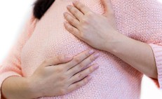 Tắc tia sữa có mủ nguy hiểm như thế nào và cách xử lý an toàn