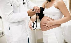 Vi&#234;m v&#249;ng k&#237;n khi mang thai ảnh hưởng như n&#224;o tới mẹ v&#224; em b&#233;?
