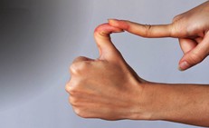 Hội chứng ehlers-danlos: Nguy&#234;n nh&#226;n, biểu hiện, c&#225;ch điều trị v&#224; ph&#242;ng bệnh