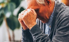 Căn bệnh &#226;m thầm dễ bị bỏ qua ở người gi&#224;