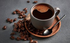 Uống cà phê có ảnh hưởng đến kiểm soát mỡ máu không?