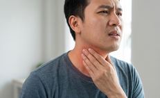 Khàn tiếng tưởng viêm họng, nam giáo viên sững sờ phát hiện ung thư tuyến giáp