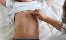 Sắp Tết, cảnh giác với bệnh sởi bùng phát ở trẻ em