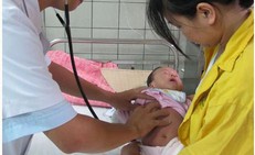 Viêm mũi họng ở trẻ mùa tựu trường: Cha mẹ cần làm gì để phòng bệnh?