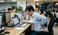 Ngồi quá lâu mỗi ngày, dân văn phòng đối mặt loạt bệnh tật