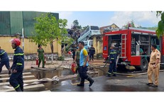 Ch&#225;y b&#227;i giữ xe tang vật ở Kh&#225;nh H&#242;a