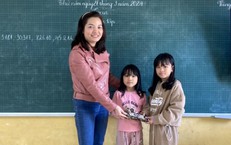 Nhặt được lắc v&#224;ng, hai học sinh lớp 3 ở Hải Dương c&#243; h&#224;nh động bất ngờ
