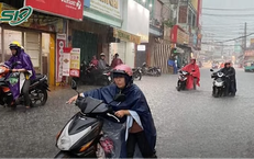 H&#224; Nội tiếp tục c&#243; mưa to v&#224;o giờ tan tầm, cảnh b&#225;o ngập &#250;ng 
