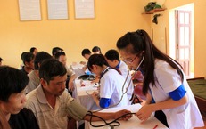 Cao Bằng đẩy mạnh ch&#237;nh s&#225;ch y tế hướng đến người ngh&#232;o v&#249;ng cao